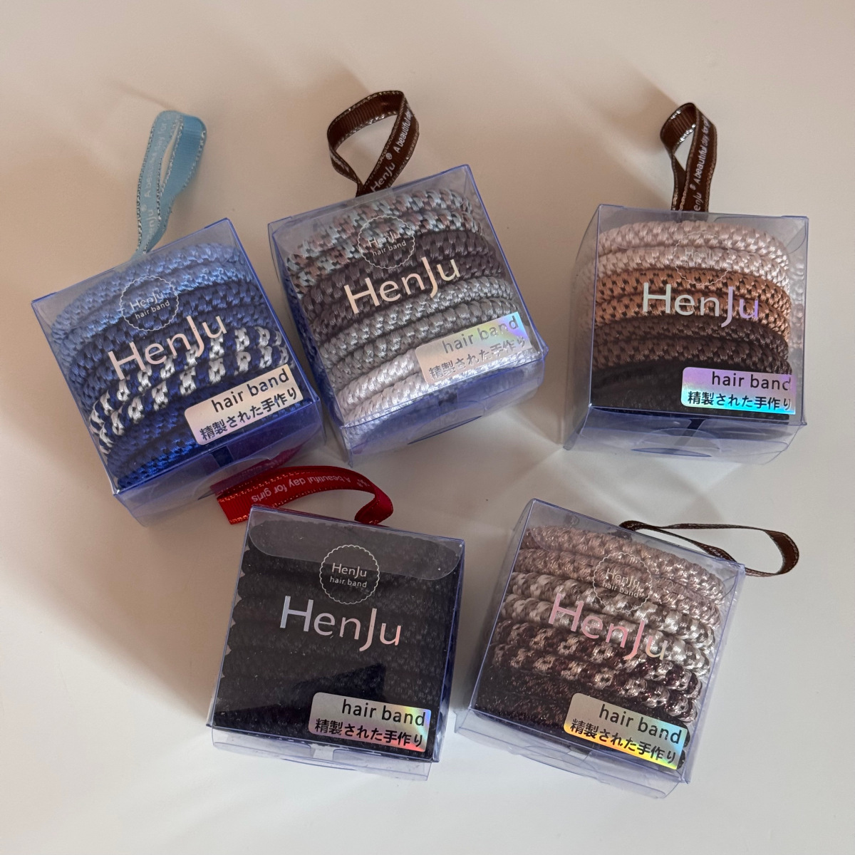 Set di 8 Elastici per Capelli  - Sports Equipment Cabinet recensione e prezzo